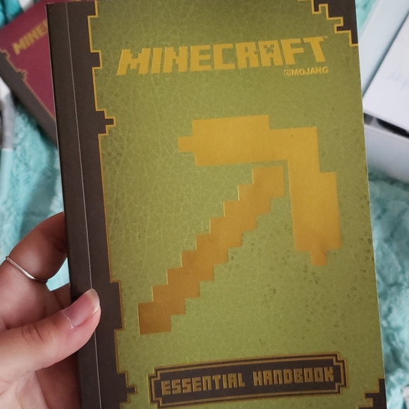 Three Minecraft Books - Picture 5 of 7